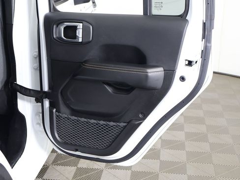 Used 2025 Jeep Wrangler Unlimited Sahara AWD/4WD image 24