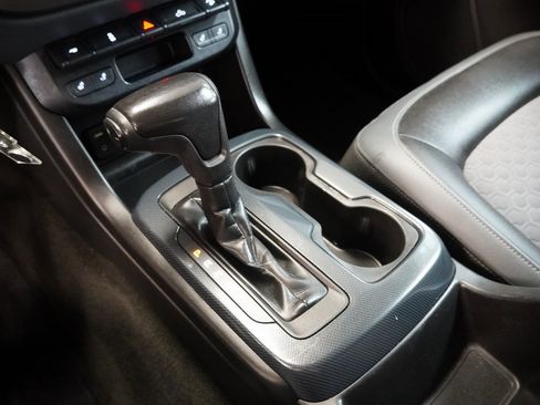 Used 2017 Chevrolet Colorado Z71 image 17