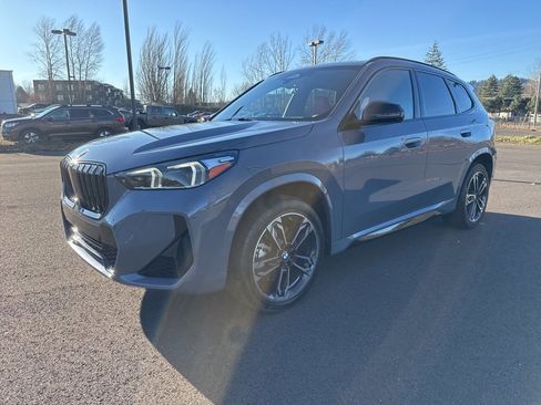 Used 2023 BMW X1 xDrive28i w/ Premium Package image 3
