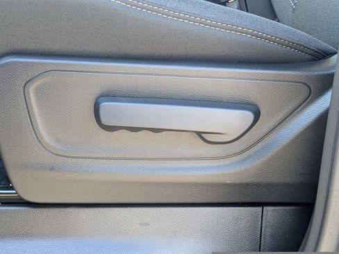 New 2026 RAM 1500 Express RWD image 18