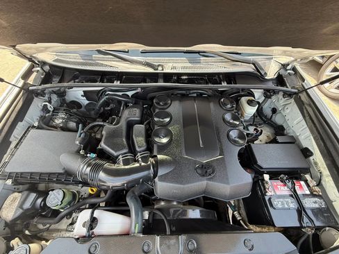 Used 2016 Toyota 4Runner SR5 RWD image 34