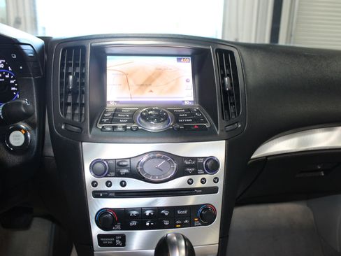 Used 2014 INFINITI Q60 Journey w/ Premium Package image 18