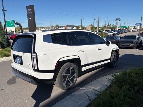 New 2026 Hyundai Ioniq 9 Limited image 6