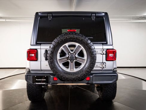 Used 2020 Jeep Wrangler Unlimited Sahara AWD/4WD image 6