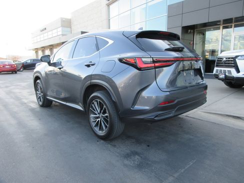 Used 2022 Lexus NX 350h 350h Premium image 5