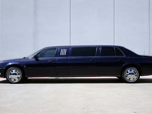 Used 2001 Cadillac De Ville Limousine FWD image 4