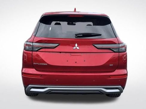 Used 2025 Mitsubishi Outlander SE AWD/4WD image 6