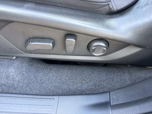 Used 2025 Subaru Forester Premium w/ Protection Package (1PH) AWD/4WD image 25