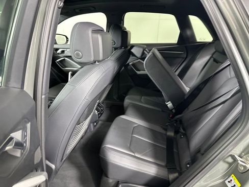 Used 2025 Audi Q3 2.0T Premium image 25
