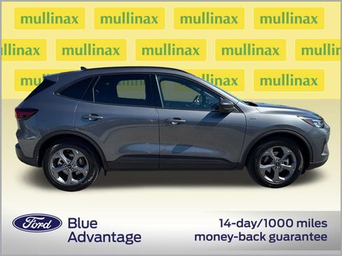 Certified 2025 Ford Escape ST-Line image 2