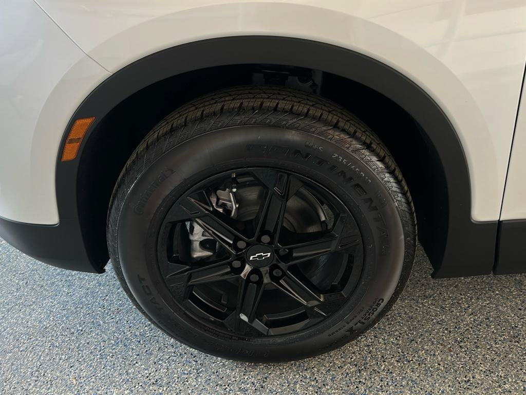 New 2025 Chevrolet Blazer LT w/ Midnight/Sport Edition FWD image 40