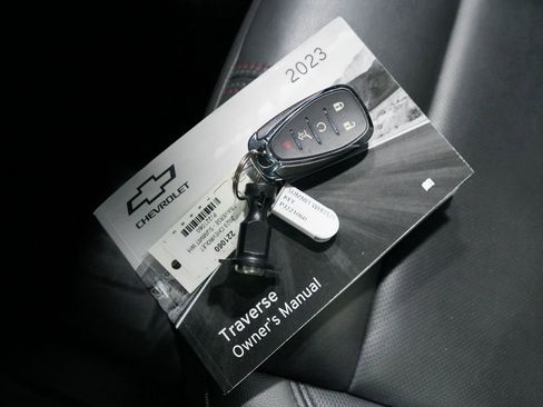 Used 2023 Chevrolet Traverse RS w/ LPO, Floor Liner Package AWD/4WD image 22