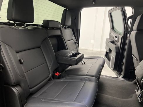 Used 2025 GMC Sierra 1500 SLT image 19