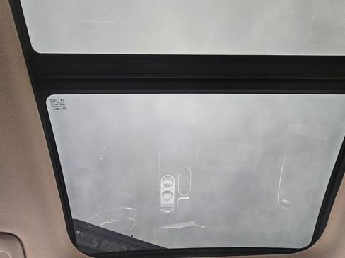 Used 2022 Genesis GV70 2.5T w/ Advanced Package image 25