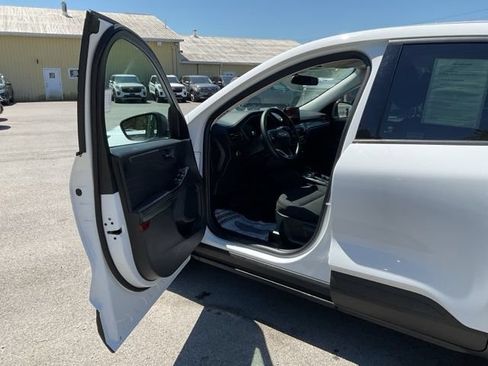 Used 2025 Ford Escape Active AWD/4WD image 25