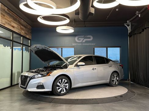 Used 2022 Nissan Altima 2.5 S FWD image 23