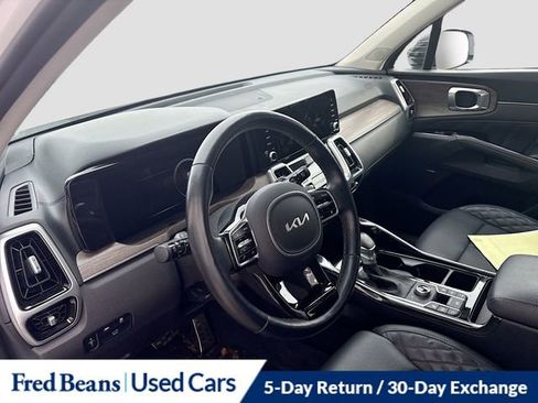 Used 2022 Kia Sorento SX Prestige image 14
