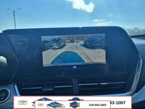 Used 2025 Chevrolet Trax LT w/ Driver Confidence Package FWD image 22