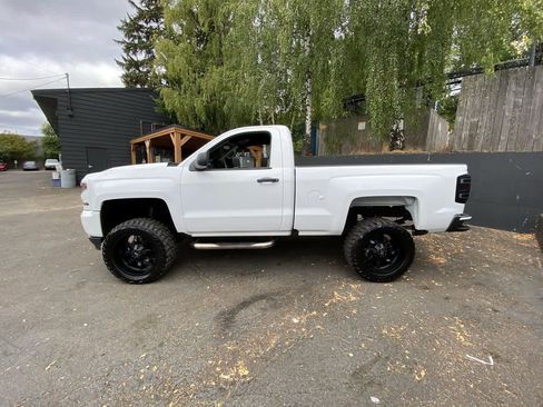 Used 2016 Chevrolet Silverado 1500 W/T w/ Trailering Package AWD/4WD image 3