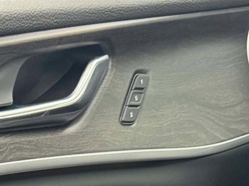 New 2025 Jeep Grand Cherokee Limited w/ Trailer Tow Package image 39