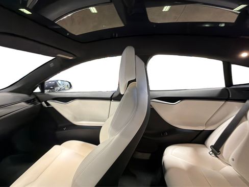 Used 2019 Tesla Model S Performance AWD/4WD image 38