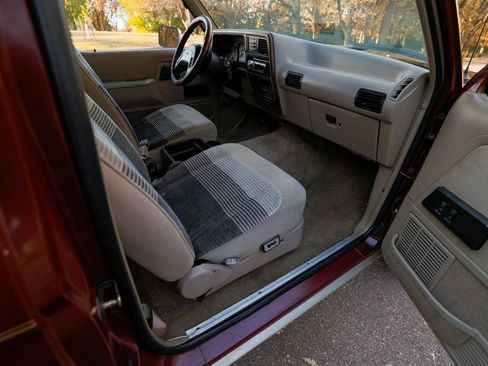 Used 1989 Ford Bronco II 4WD image 9