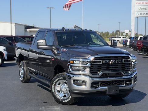 New 2026 RAM 2500 Tradesman AWD/4WD image 4