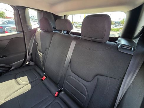 Used 2020 Jeep Renegade Latitude image 22