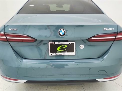 Used 2026 BMW 540i xDrive image 12