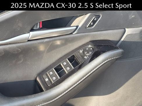 New 2025 MAZDA CX-30 AWD 2.5 S w/ Select Sport Pkg image 24