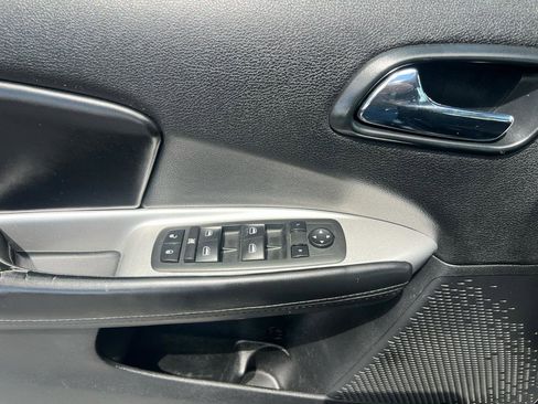 Used 2014 Dodge Journey FWD image 17