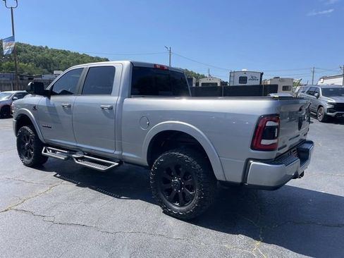 Used 2022 RAM 2500 Laramie AWD/4WD image 3