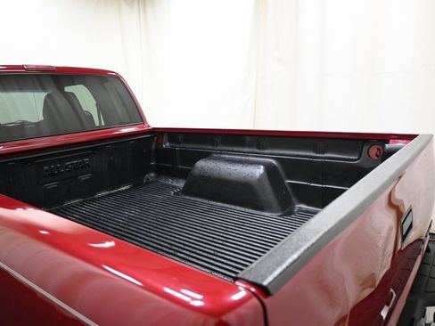 Used 2000 Chevrolet S10 Pickup LS w/ Preferred Equipment Group image 9