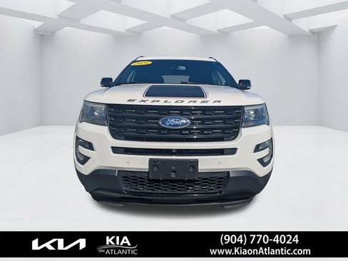 Used 2016 Ford Explorer Sport w/ Equipment Group 401A AWD/4WD image 8