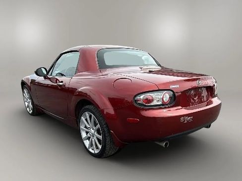 Used 2007 MAZDA MX-5 Miata Grand Touring w/ Premium Pkg image 4