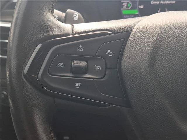 Used 2023 Chevrolet Bolt EUV LT w/ Convenience Package FWD image 11