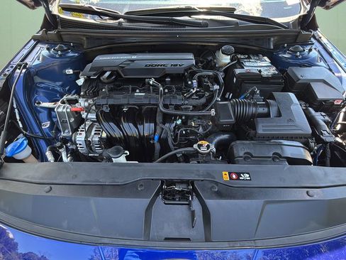 Certified 2023 Hyundai Elantra SEL w/ Convenience Package FWD image 12