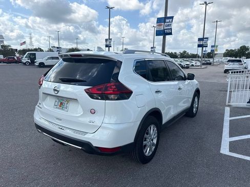 Used 2018 Nissan Rogue SV FWD image 6