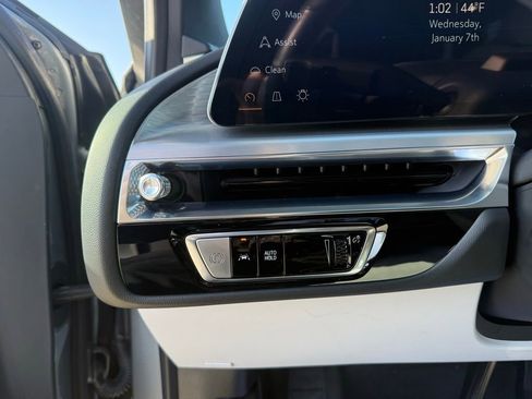 Certified 2024 Cadillac Lyriq Luxury image 21