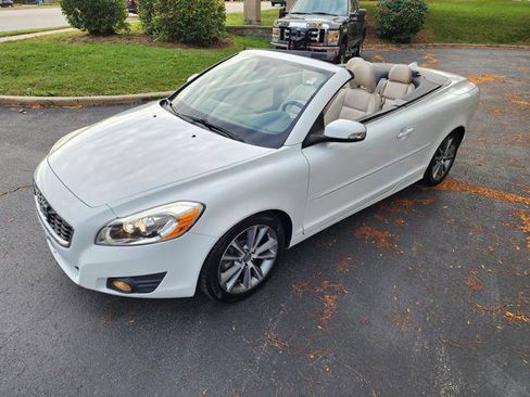 Used 2011 Volvo C70 T5 image 15