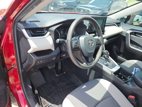 Used 2022 Toyota RAV4 XLE w/ Convenience Package AWD/4WD image 16