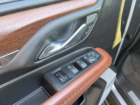 Certified 2023 GMC Yukon Denali Ultimate image 16