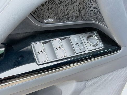 Used 2023 Lexus LX 600 F Sport w/ Accessory Package (A2) AWD/4WD image 24