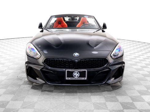 Used 2022 BMW Z4 M40i w/ Premium Package image 10