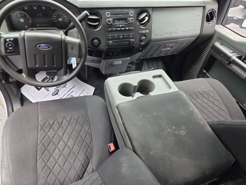 Used 2014 Ford F250 XL w/ Power Equipment Group RWD image 19