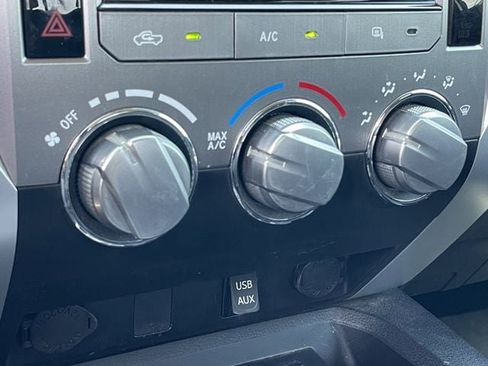 Used 2016 Toyota Tundra SR5 w/ SR5 Upgrade Package image 18