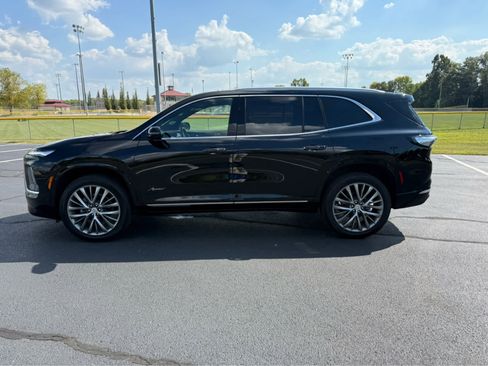 Used 2025 Buick Enclave Avenir w/ Super Cruise Package image 6