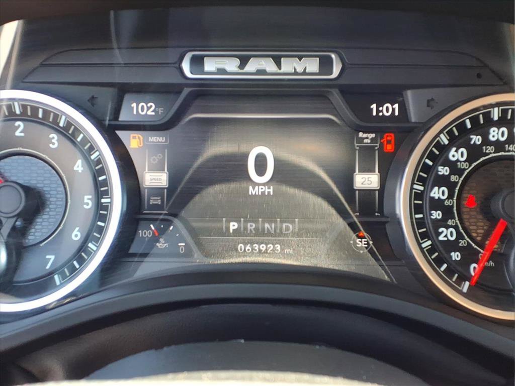 Used 2022 RAM 1500 Laramie AWD/4WD image 16
