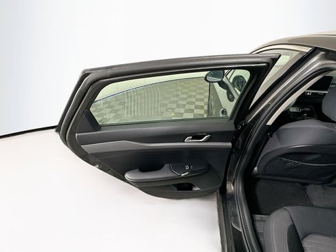 Used 2025 Kia K5 LXS image 26