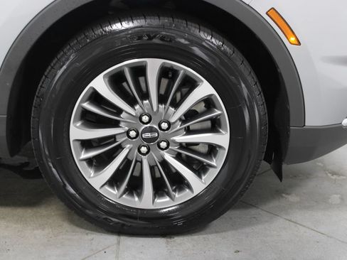Used 2023 Lincoln Nautilus Reserve FWD image 12